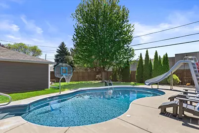 2517 E Armour Ave, Saint Francis, WI 53235 - Photo 37