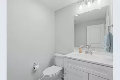 7464 S 50th St, Franklin, WI 53132 - Photo 53
