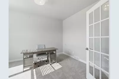 7464 S 50th St, Franklin, WI 53132 - Photo 25