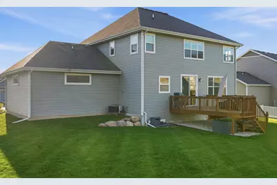 7464 S 50th St, Franklin, WI 53132 - Photo 65