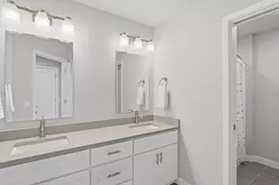 7464 S 50th St, Franklin, WI 53132 - Photo 55