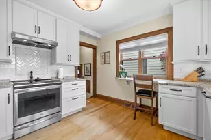 4971 N Idlewild Ave, Whitefish Bay, WI 53217 - Photo 15