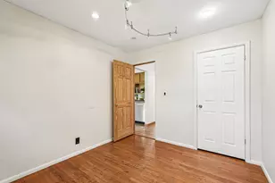 5544 Oakwood St, Greendale, WI 53129 - Photo 17