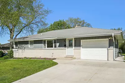 5544  Oakwood St, Greendale, WI 53129 - Photo 3