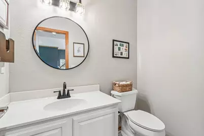 2335 N Forest Run, Summit, WI 53066 - Photo 17