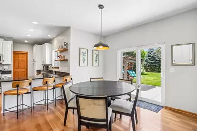 2335 N Forest Run, Summit, WI 53066 - Photo 13