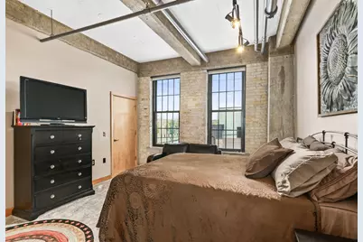 525 E Chicago St #205, Milwaukee, WI 53202 - Photo 25