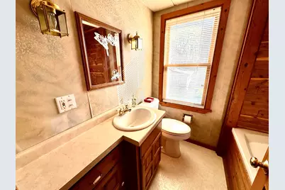 W228S8125  Guthrie Dr #8127, Vernon, WI 53103 - Photo 17