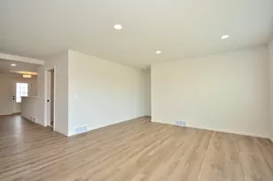 1057 Elderberry Rd, Oconomowoc, WI 53066 - Photo 9