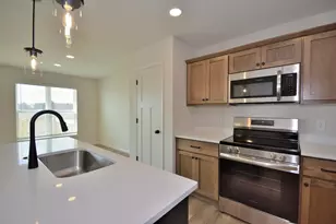 1057 Elderberry Rd, Oconomowoc, WI 53066 - Photo 11