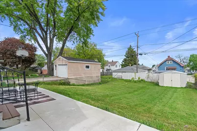 2108 S 93rd St, West Allis, WI 53227 - Photo 41