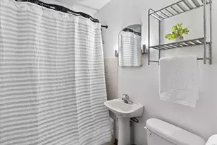 2108 S 93rd St, West Allis, WI 53227 - Photo 35