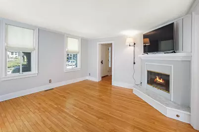 910 S 3rd St, Milwaukee, WI 53204 - Photo 9