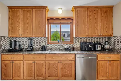 1112  Durango Dr, Hartford, WI 53027 - Photo 15