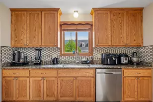 1112 Durango Dr, Hartford, WI 53027 - Photo 15