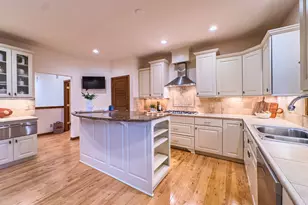 11604 N Granville Rd, Mequon, WI 53097 - Photo 19