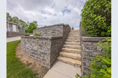 11604 N Granville Rd, Mequon, WI 53097 - Photo 7