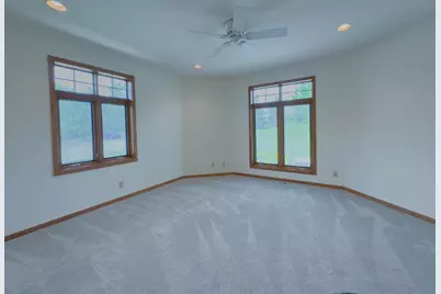 11604 N Granville Rd, Mequon, WI 53097 - Photo 29