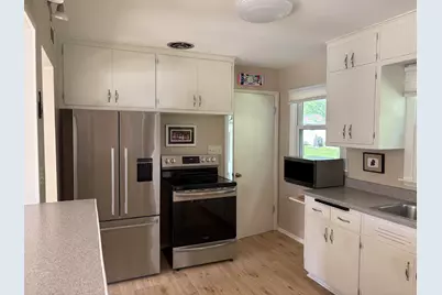 434  Greenland Ave, Oconomowoc, WI 53066 - Photo 17