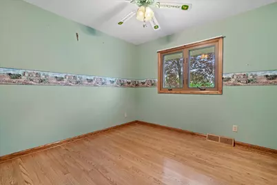 3182  Kettle Moraine Pkwy, Richfield, WI 53033 - Photo 15