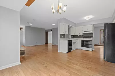 3182  Kettle Moraine Pkwy, Richfield, WI 53033 - Photo 7