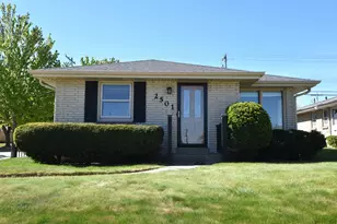 2501 W Layton Ave, Milwaukee, WI 53221 - Photo 35