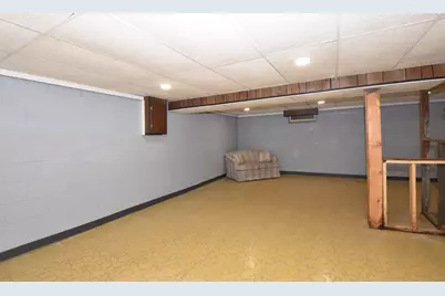 2501 W Layton Ave, Milwaukee, WI 53221 - Photo 23
