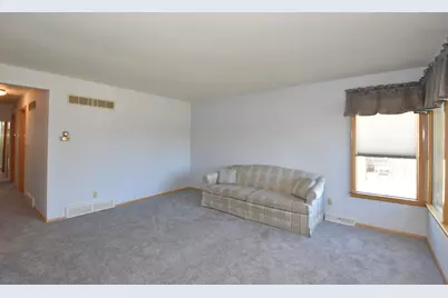 2501 W Layton Ave, Milwaukee, WI 53221 - Photo 7