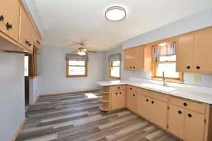 2501 W Layton Ave, Milwaukee, WI 53221 - Photo 9