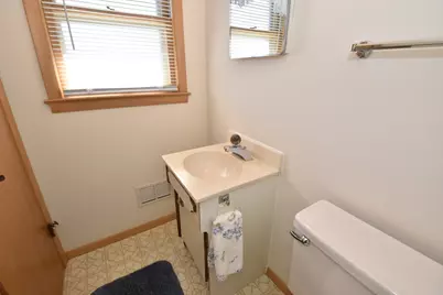 2501 W Layton Ave, Milwaukee, WI 53221 - Photo 21