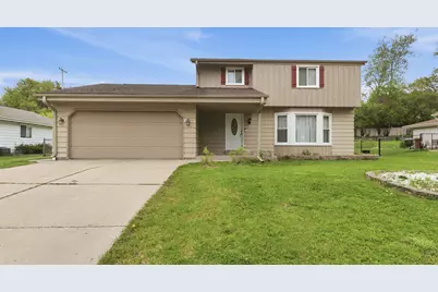 435 E Golden Ln, Oak Creek, WI 53154 - Photo 1