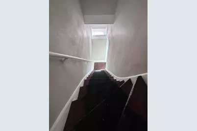 1221 N 24th St, Milwaukee, WI 53205 - Photo 13