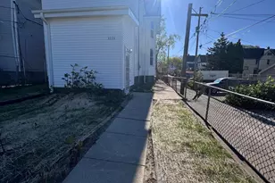 1221 N 24th St, Milwaukee, WI 53205 - Photo 33