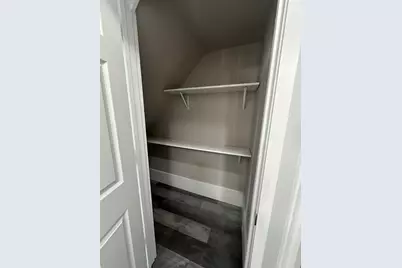 1221 N 24th St, Milwaukee, WI 53205 - Photo 9