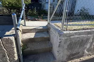 1221 N 24th St, Milwaukee, WI 53205 - Photo 35