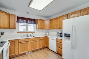 3516 Polk St, Racine, WI 53139 - Photo 5