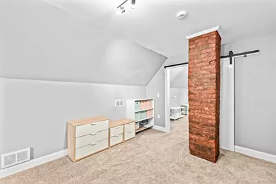 2719 S Austin St, Milwaukee, WI 53207 - Photo 15