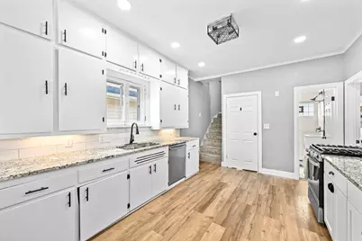 2719 S Austin St, Milwaukee, WI 53207 - Photo 9