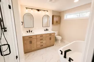 7693 Overlook Dr, Greendale, WI 53129 - Photo 39