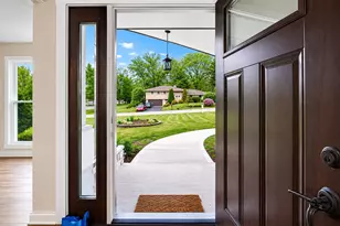 7693 Overlook Dr, Greendale, WI 53129 - Photo 5