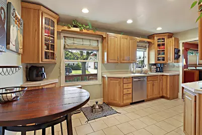 3225  Buckingham Rd, Sturtevant, WI 53177 - Photo 5