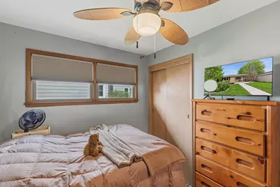 2920 E Cudahy Ave, Saint Francis, WI 53235 - Photo 13