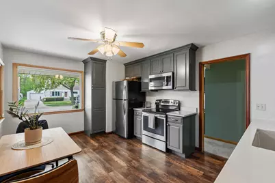 2920 E Cudahy Ave, Saint Francis, WI 53235 - Photo 7