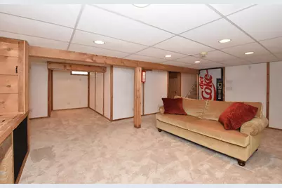 2500 N 116th St, Wauwatosa, WI 53226 - Photo 27