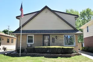 2500 N 116th St, Wauwatosa, WI 53226 - Photo 1