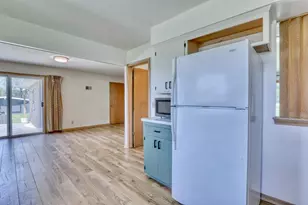 7371 S 49th St, Franklin, WI 53132 - Photo 17