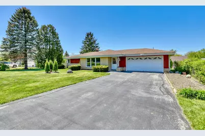 7371 S 49th St, Franklin, WI 53132 - Photo 35