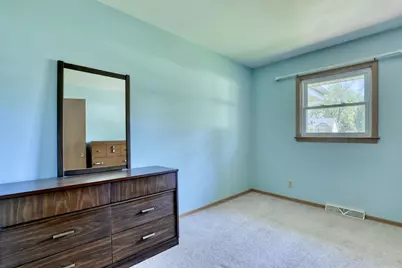 7371 S 49th St, Franklin, WI 53132 - Photo 23