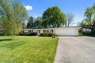 S66W13555 Saroyan Rd, Muskego, WI 53150 - Photo 3
