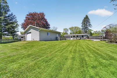 9707  Saratoga Dr, Racine, WI 53108 - Photo 17